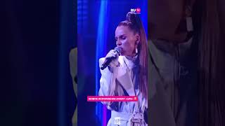 Zivert с хитом «Life» на Премии телеканала RU.TV в 2019 году ✨