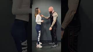 Нужна осанка? Смотри урок на исправление на канале Фитпрактика по ссылке в шапке