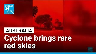 Dramatic red skies in Australia due to cyclone and soil drought • FRANCE 24 English
