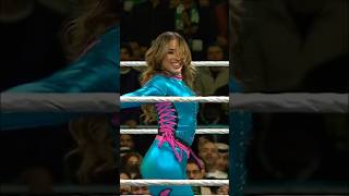 Who does it better? 😂