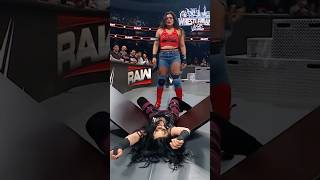 The PHILLY STREET FIGHT is cookin’ 🔥🔥🔥 #WWERaw